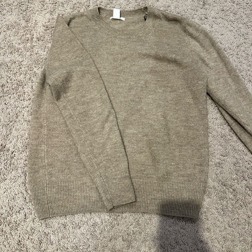 H&M Tan sweater